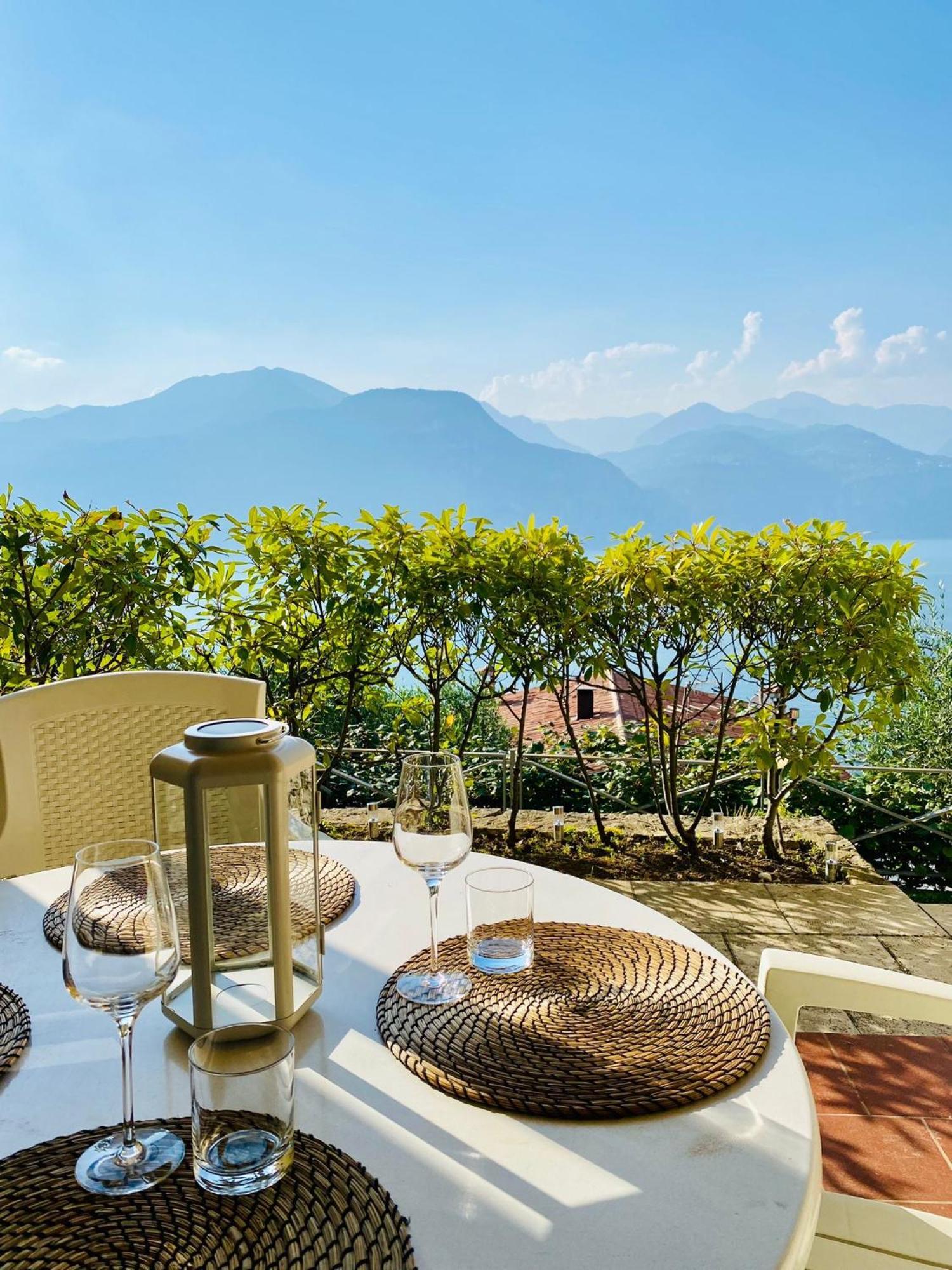 Welcome Traveller Charm Montees Apartment Brenzone sul Garda Exteriör bild