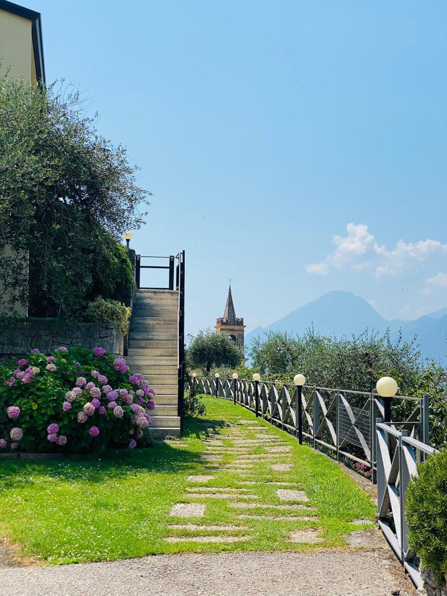 Welcome Traveller Charm Montees Apartment Brenzone sul Garda Exteriör bild